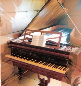 Dawne fortepiany – za co je lubimy?